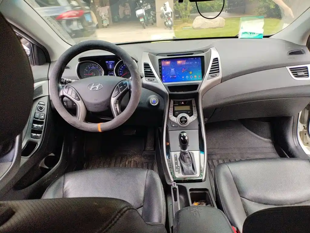 Hyundai Elantra Langdong — миниатюра 6