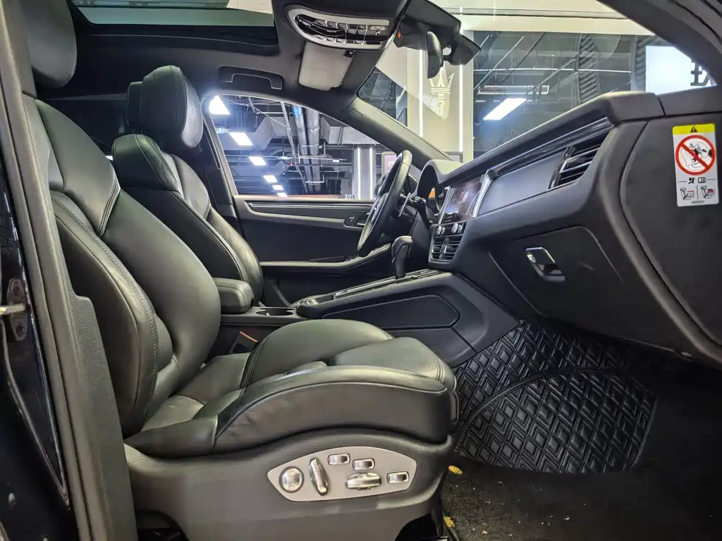 Porsche Macan — миниатюра 9