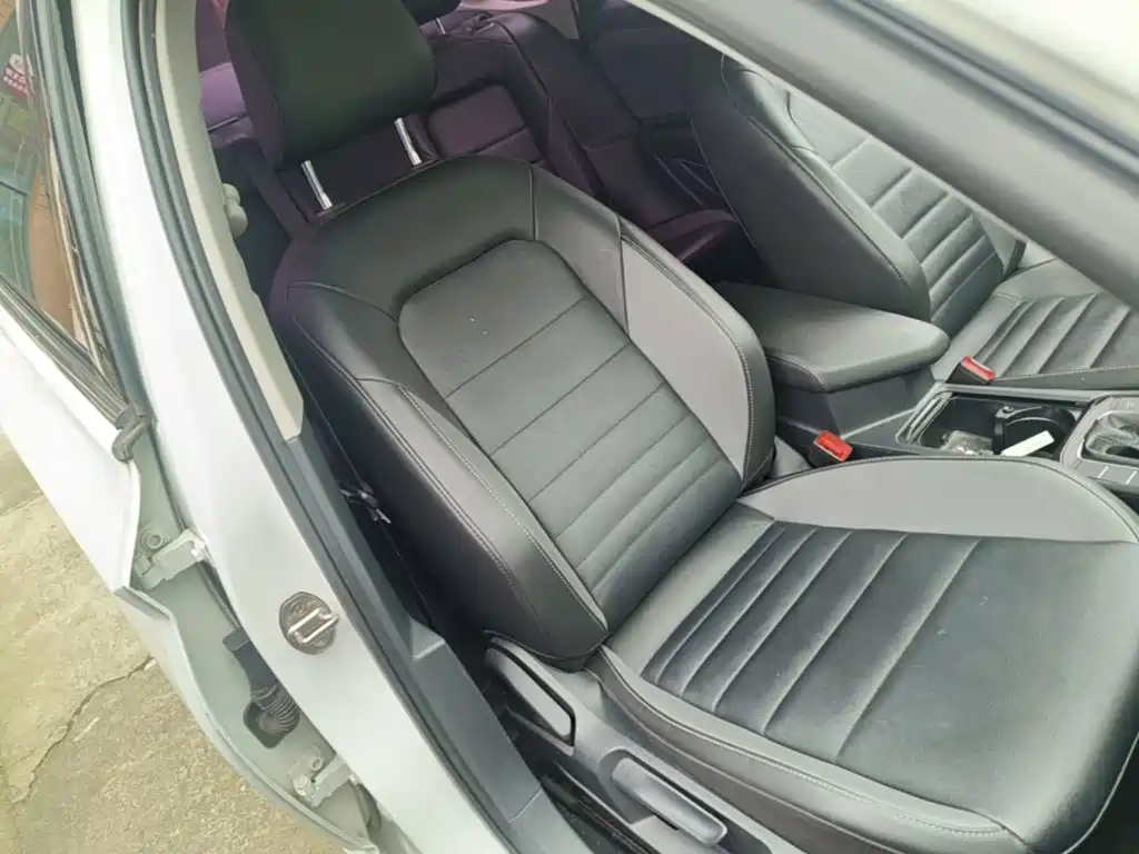 Volkswagen Sagitar — миниатюра 25