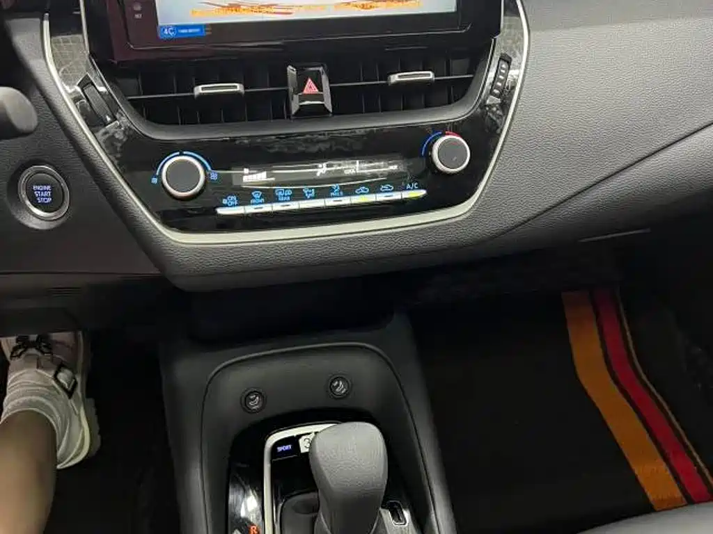 Toyota Corolla — миниатюра 12