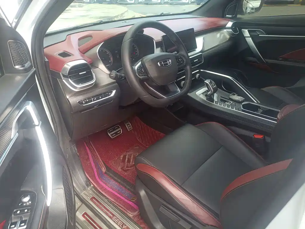 Geely Binyue — миниатюра 4