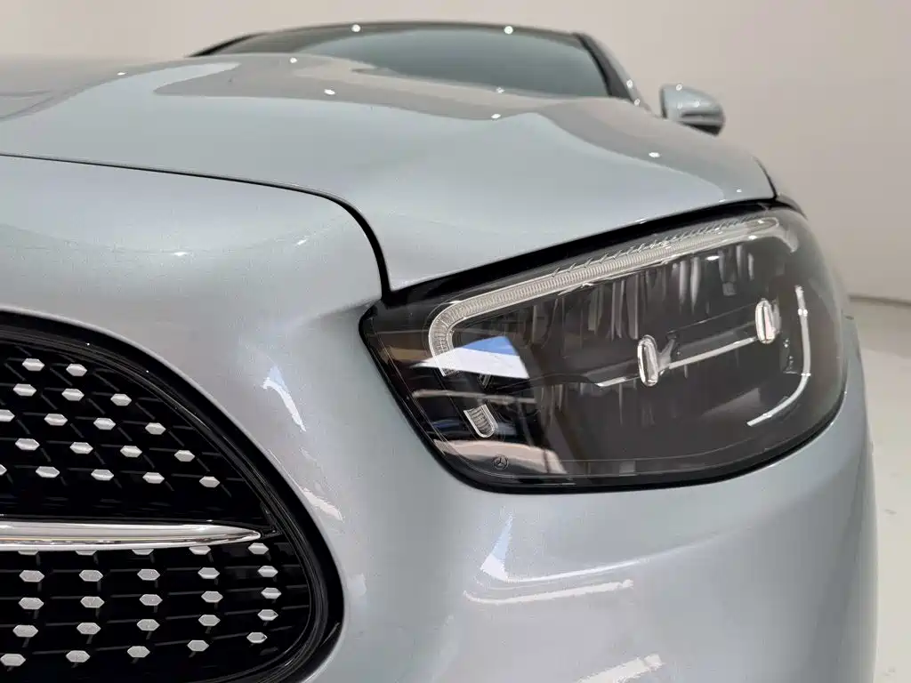 Mercedes-Benz E-Class New Energy — миниатюра 9