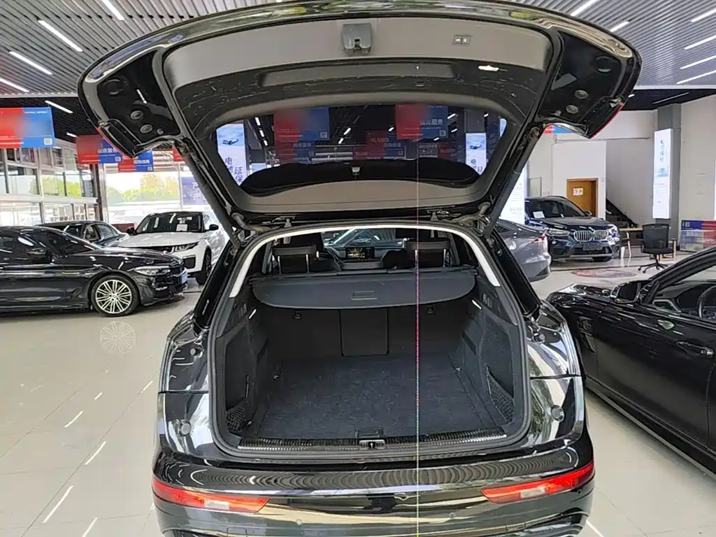 Audi Q5L — миниатюра 19