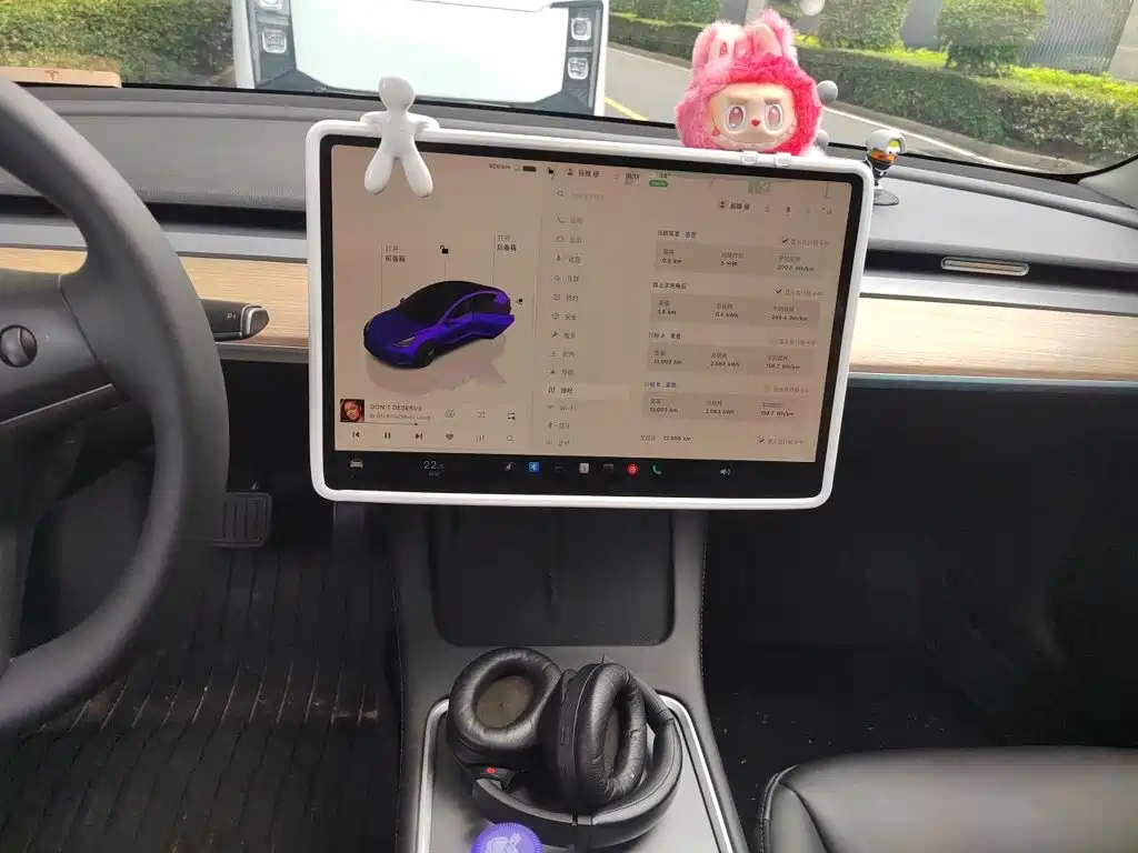 Tesla Model 3 — миниатюра 14