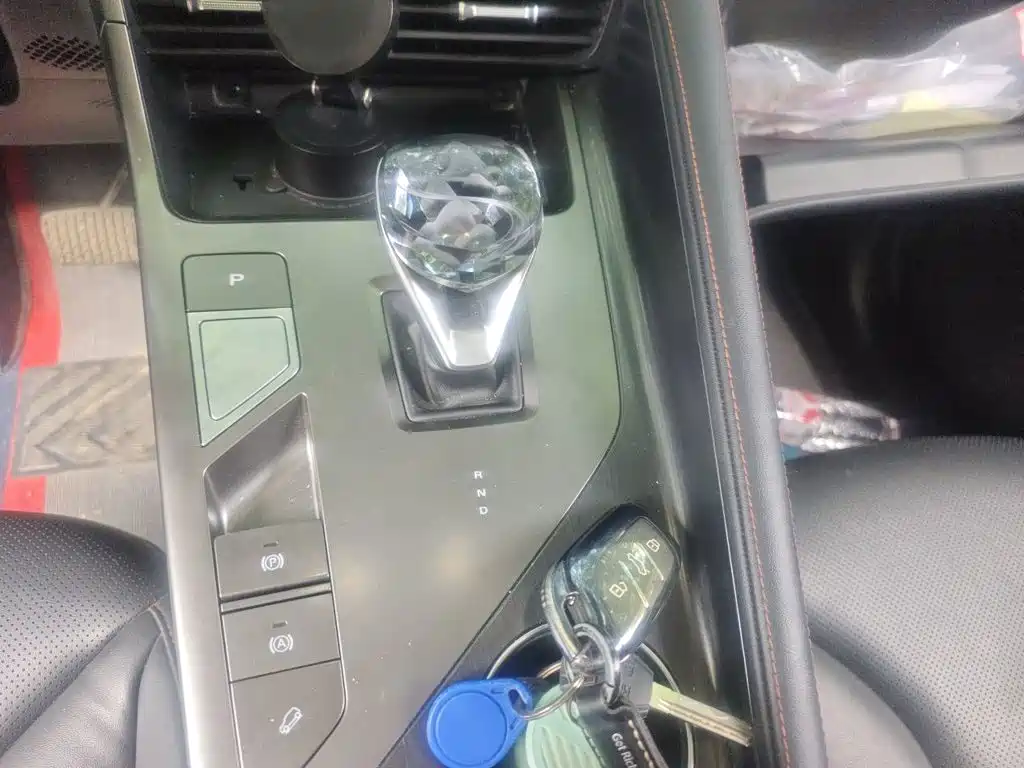 Roewe RX5 New Energy — миниатюра 15