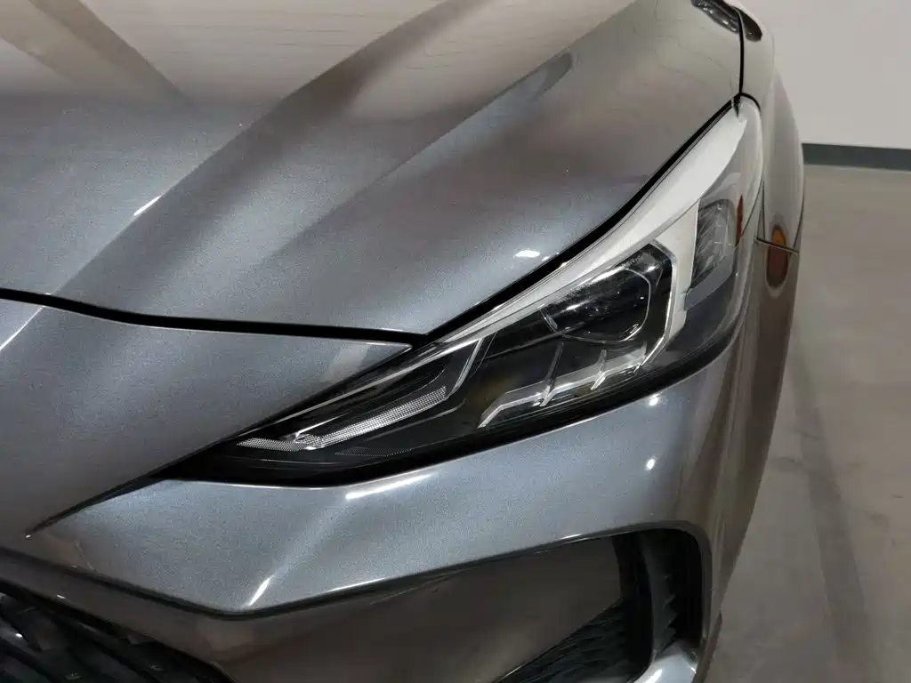 MG MG5 — миниатюра 7