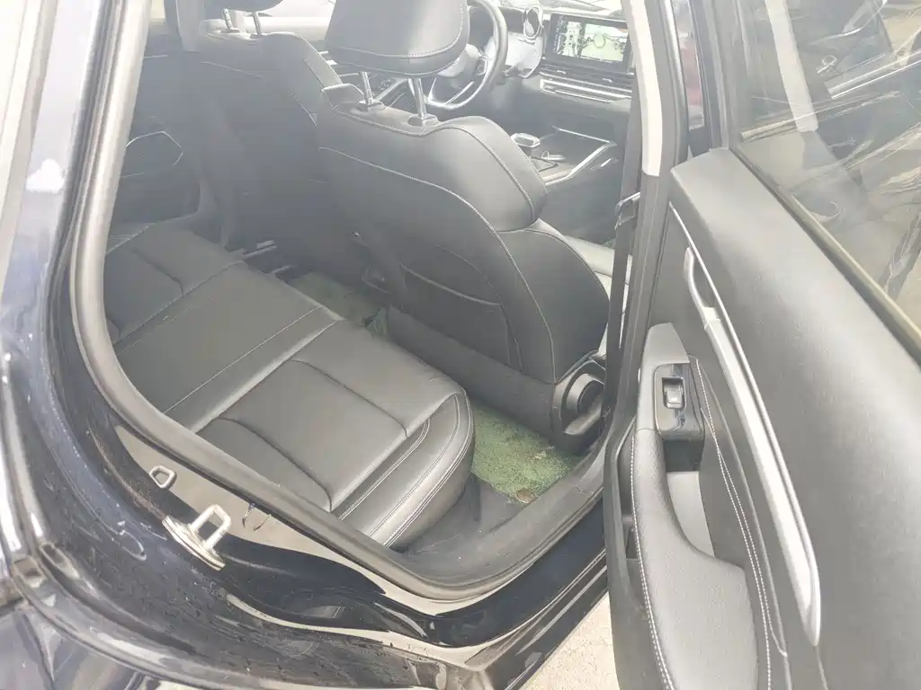 Geely Emgrand — миниатюра 12