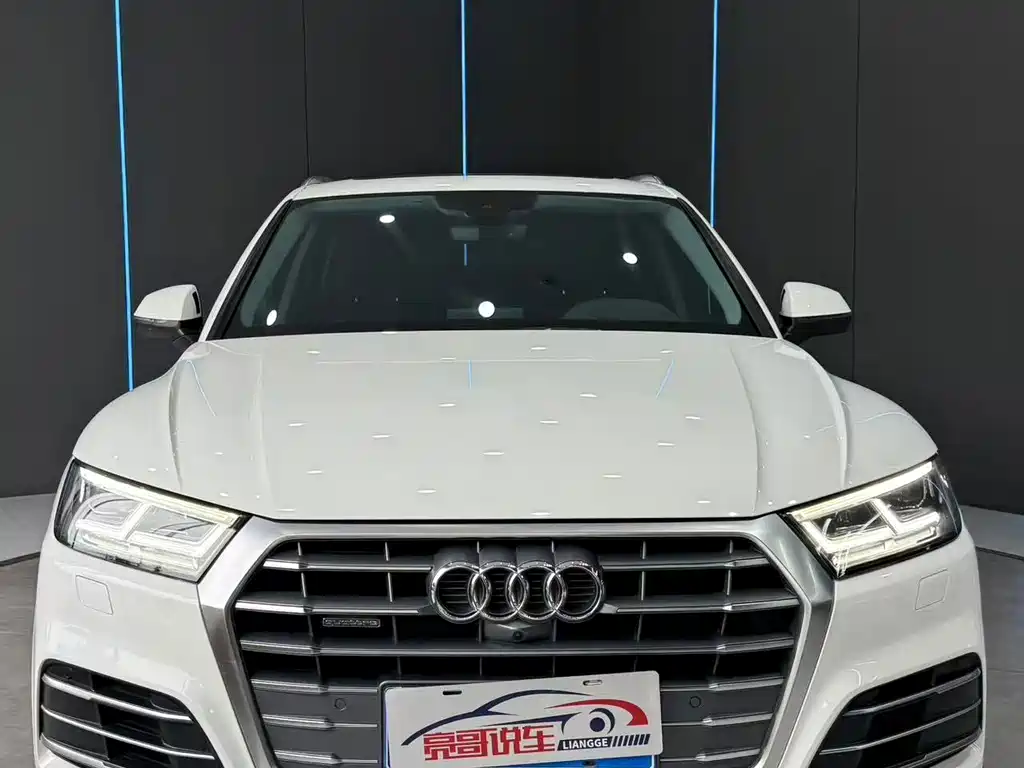 Audi Q5L — миниатюра 2