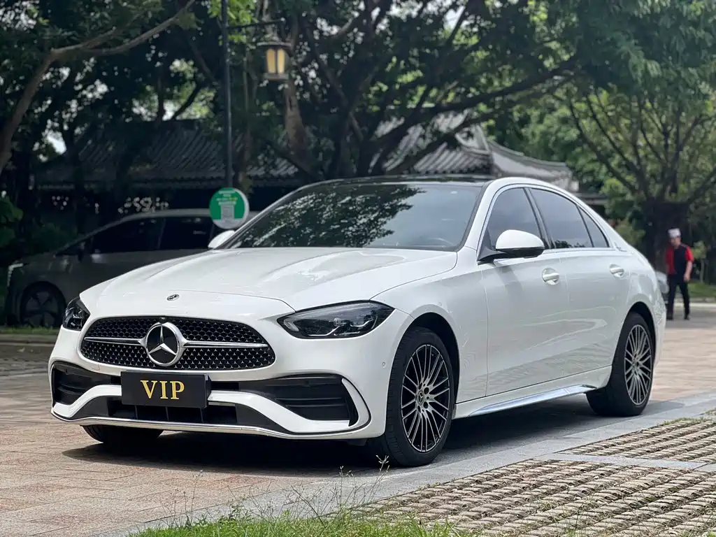 Mercedes-Benz C-Class — миниатюра 2