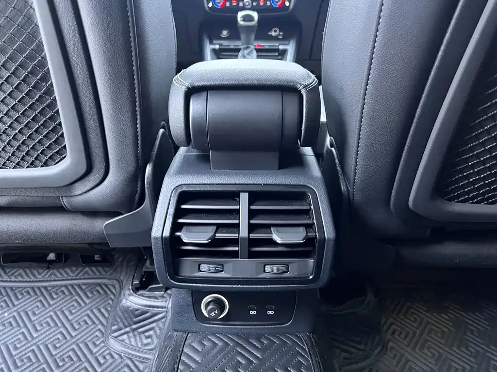 Audi Q3 — миниатюра 14