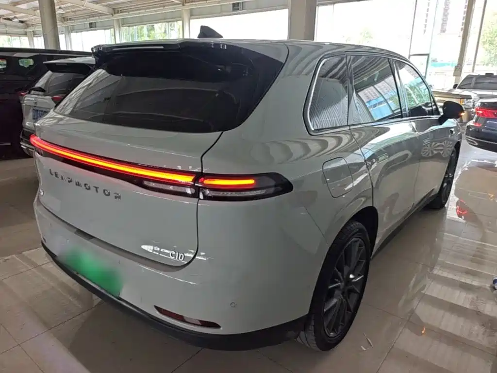 Leapmotor Leapmotor C10 — миниатюра 7