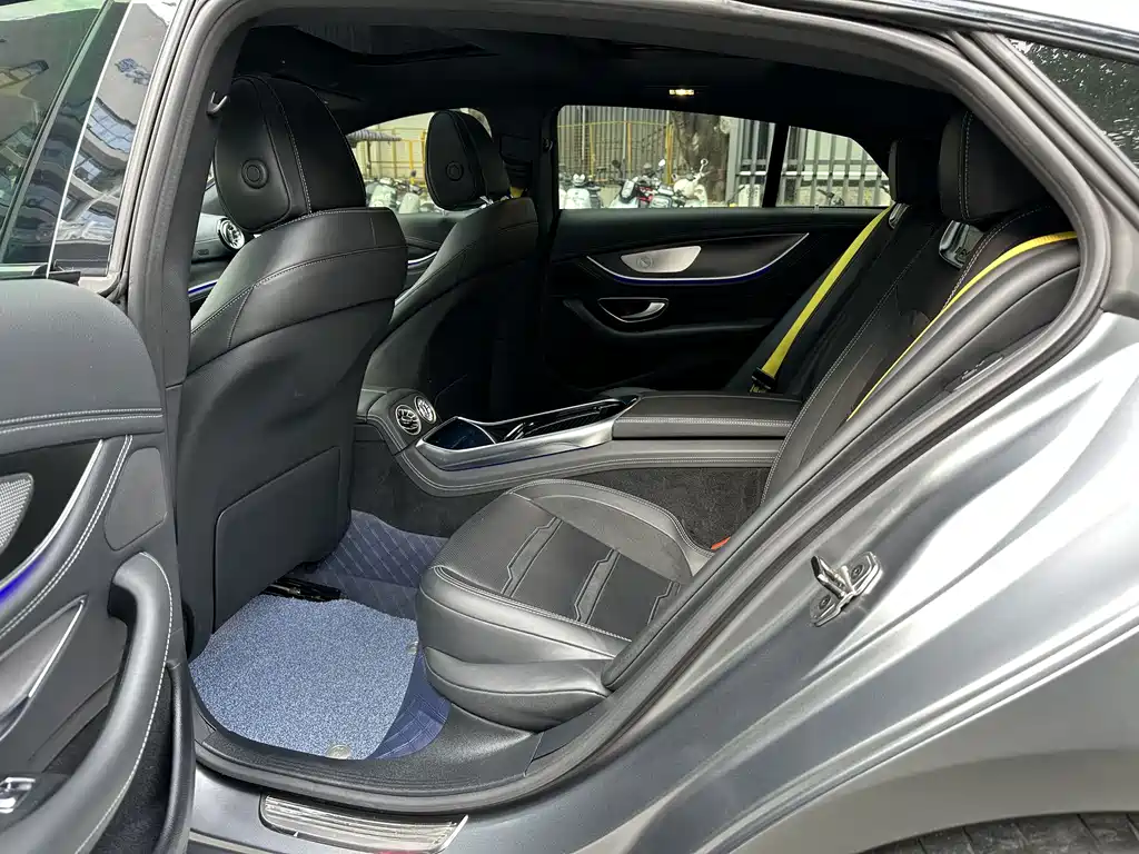 MERCEDES-BENZ AMG GT