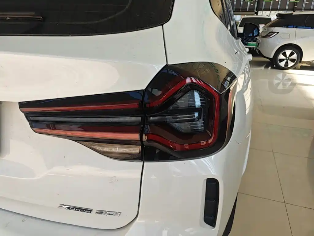 BMW X3 — миниатюра 8