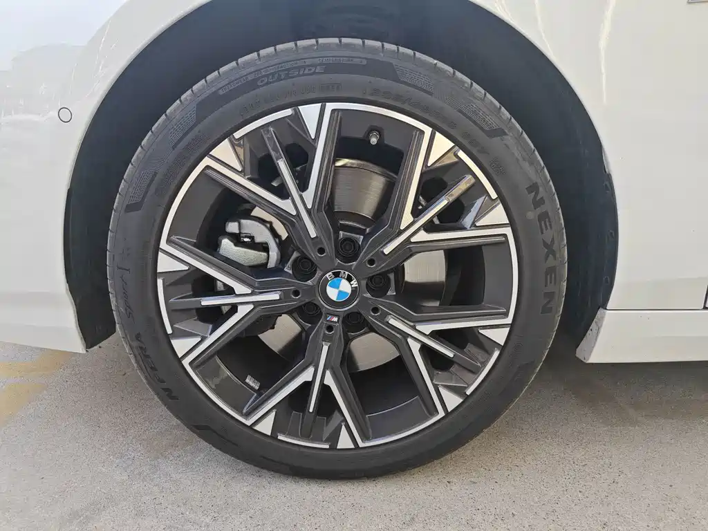BMW 2 Series — миниатюра 11