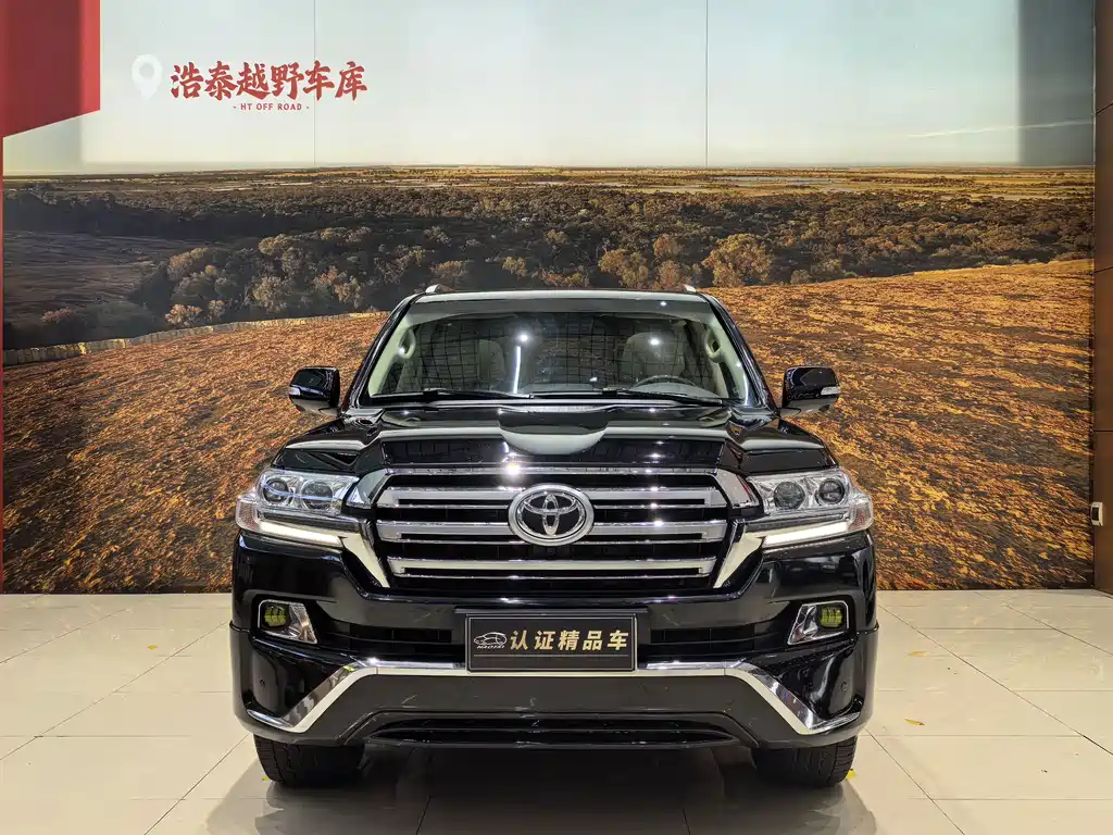 Toyota Land Cruiser 2017 5.7L EXR
