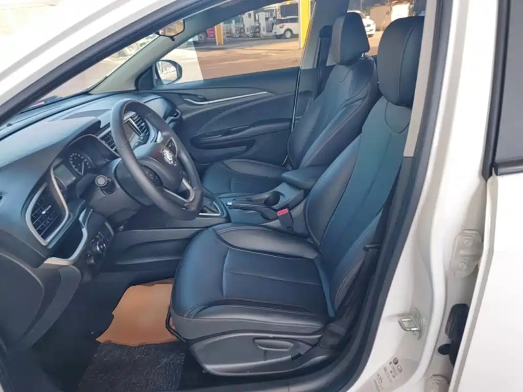 Buick Excelle — миниатюра 15