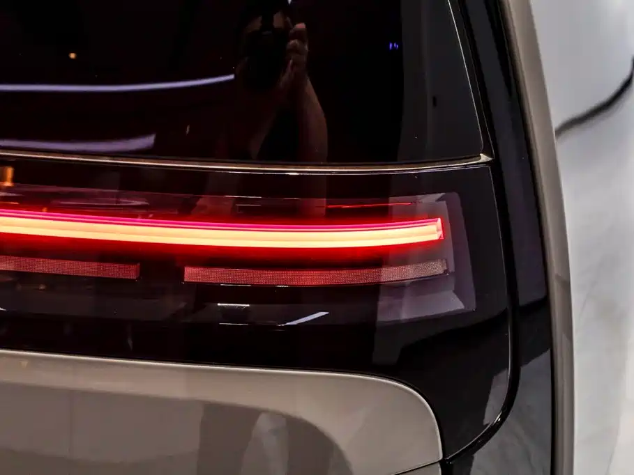 Li Auto Li MEGA — миниатюра 31