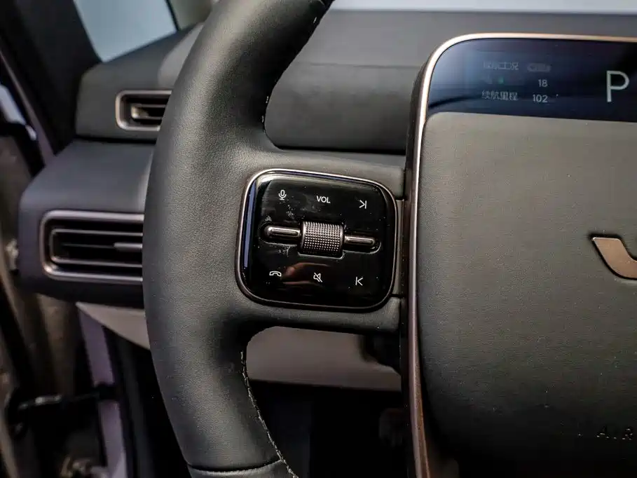 Li Auto Li MEGA — миниатюра 17