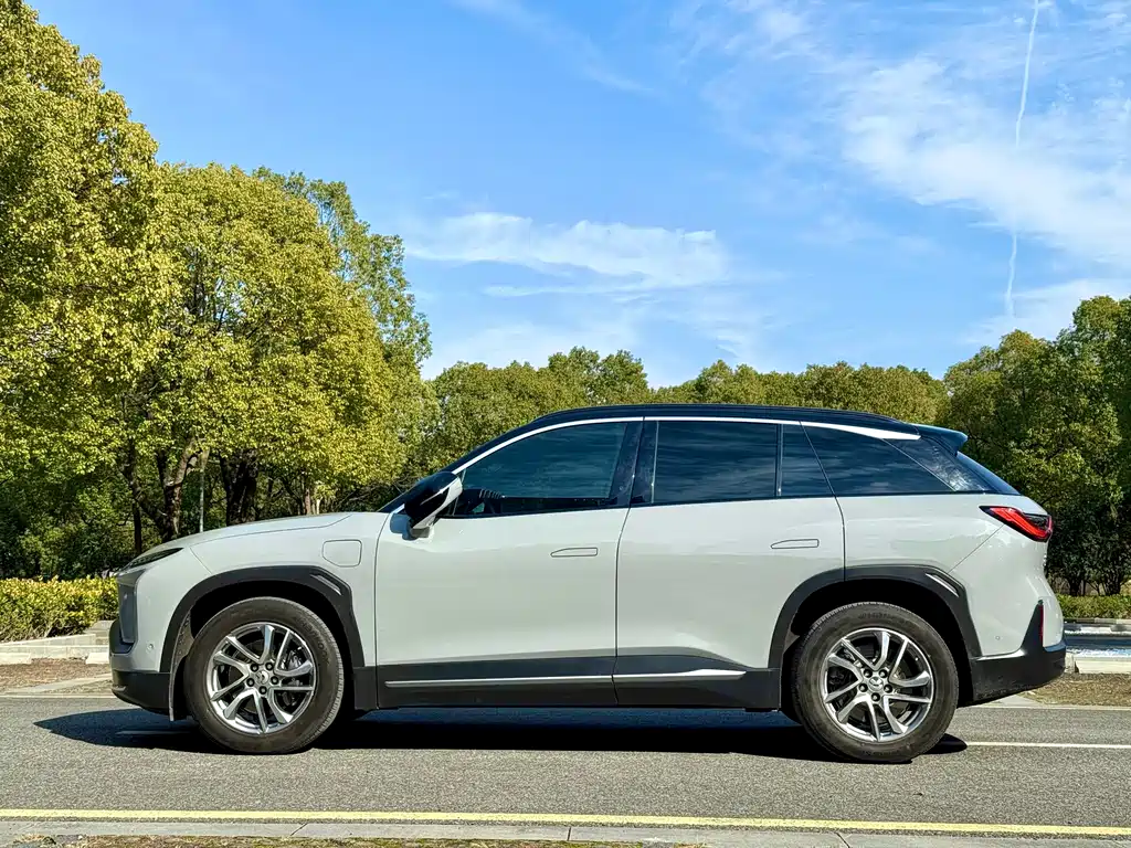 NIO NIO ES6