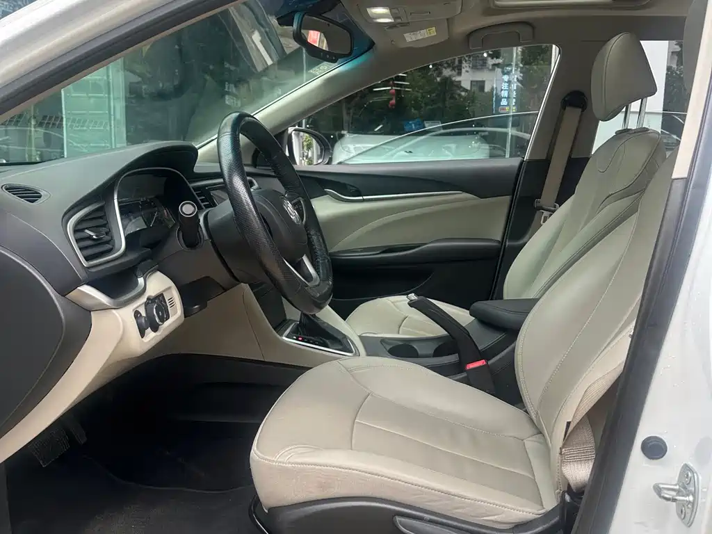 Buick Excelle 2019 15T DCT Elite V