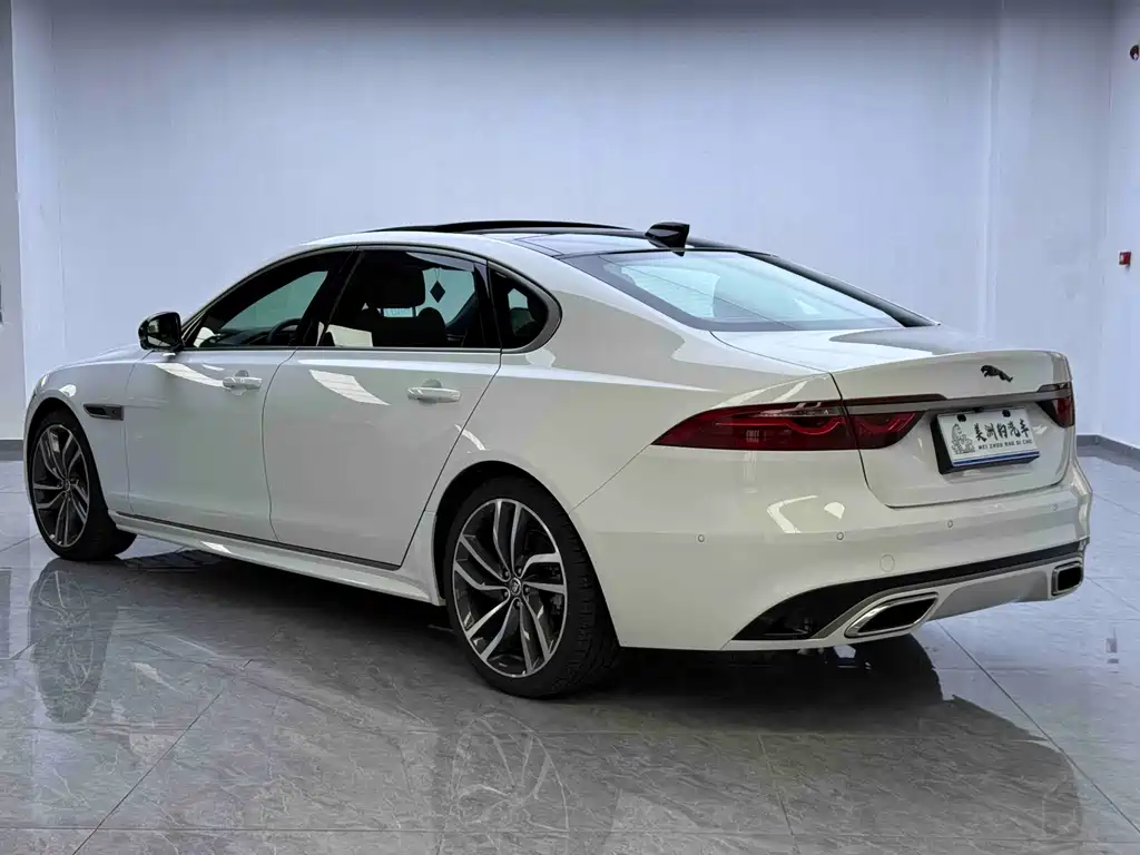 Jaguar XFL — миниатюра 24