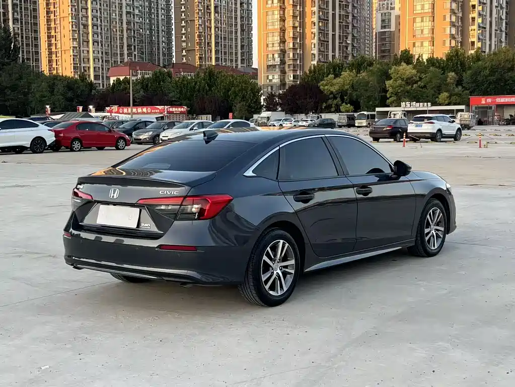 Honda Civic — миниатюра 4