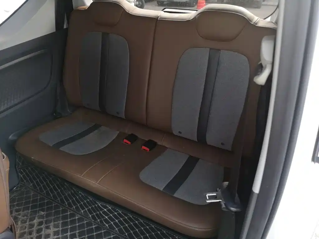 Wuling MINIEV — миниатюра 17