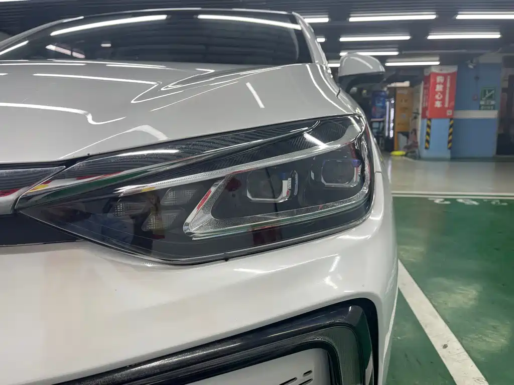 BAIC EU5 — миниатюра 20