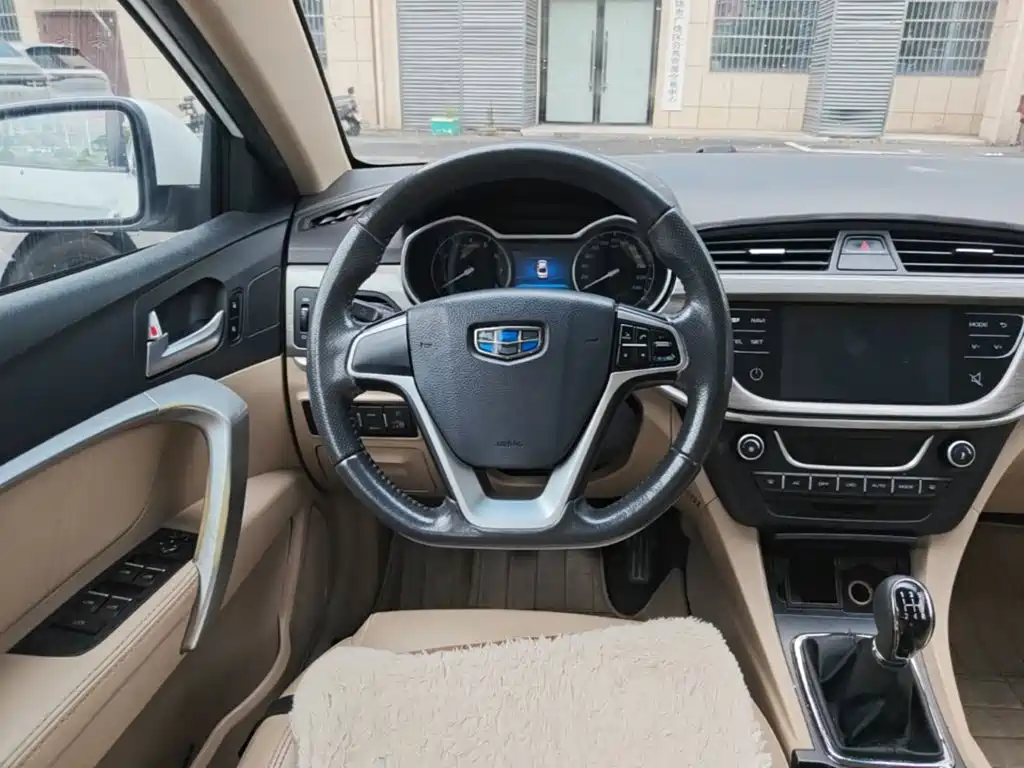 Geely Emgrand — миниатюра 11