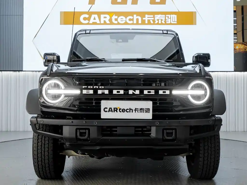 Ford Bronco — миниатюра 2