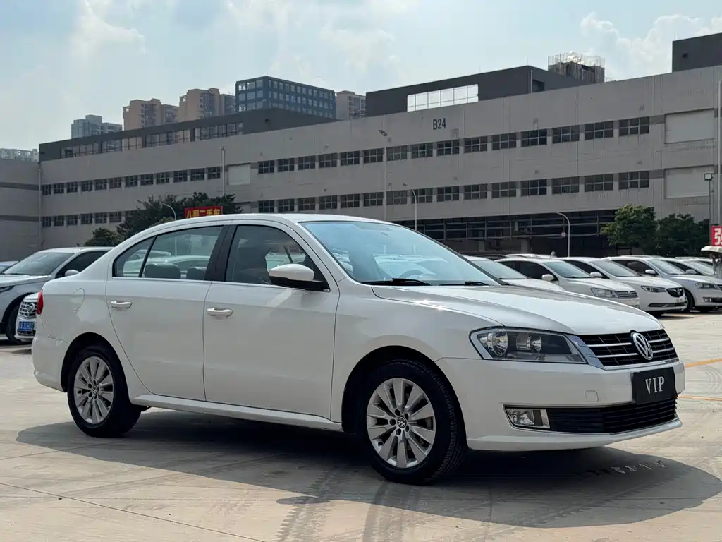 Volkswagen Lavida — миниатюра 2