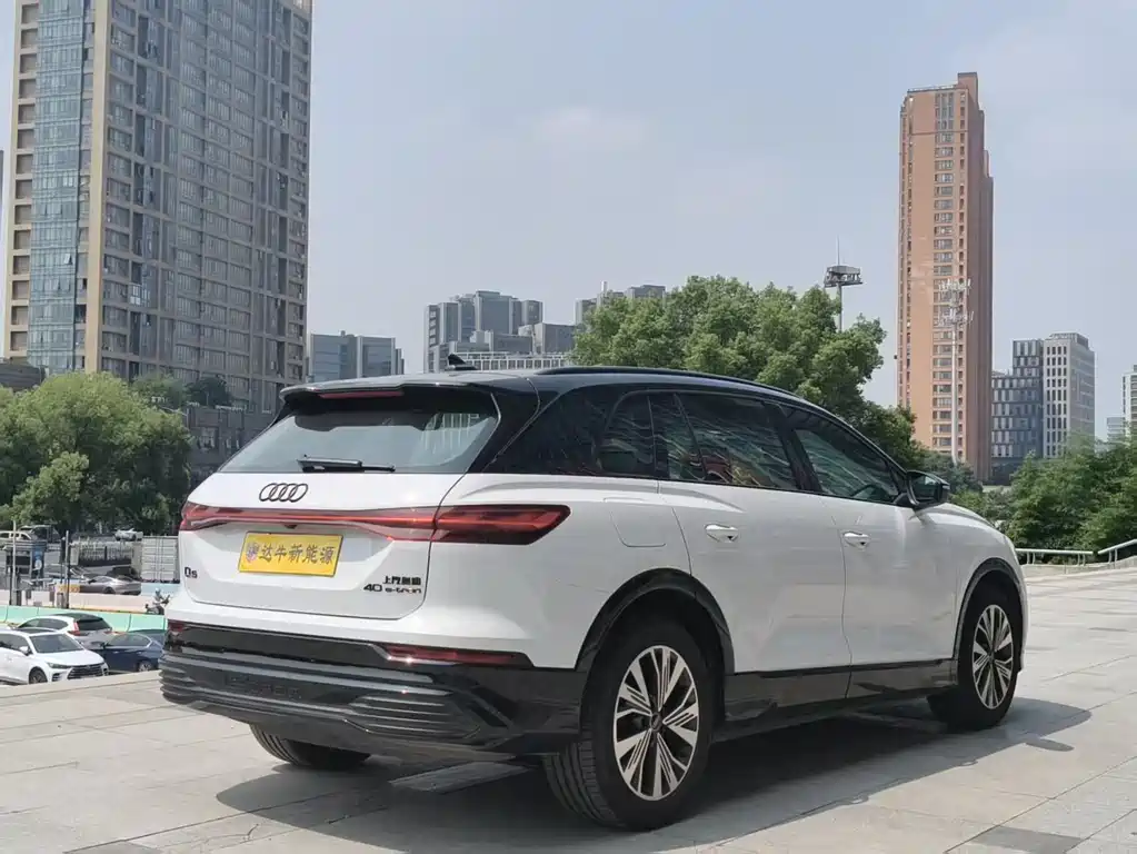 Audi Q5 e-tron 2023 40 e-tron