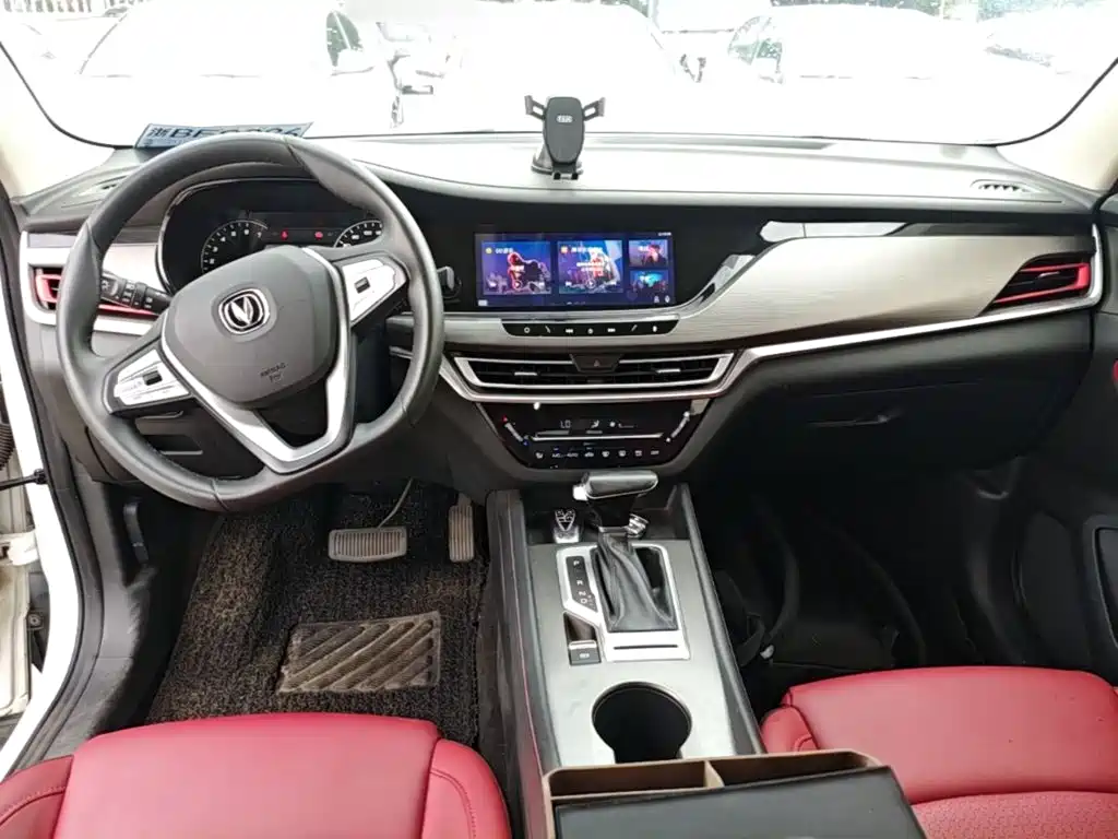 Changan CS35PLUS — миниатюра 10