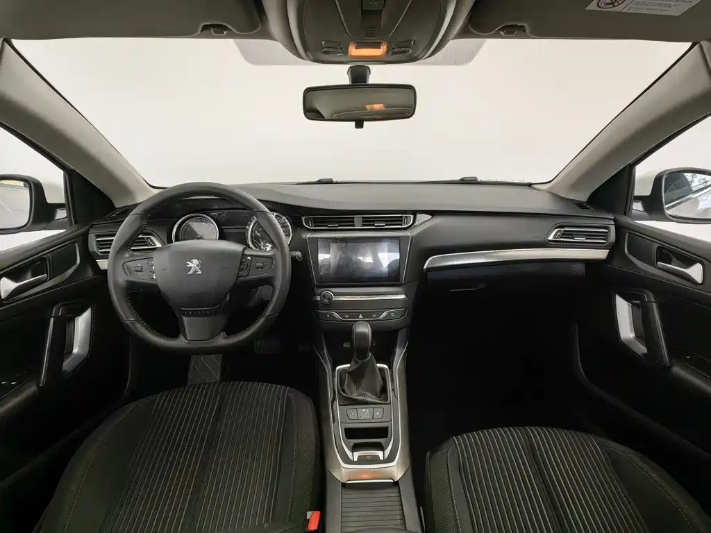 Peugeot 408 — миниатюра 5