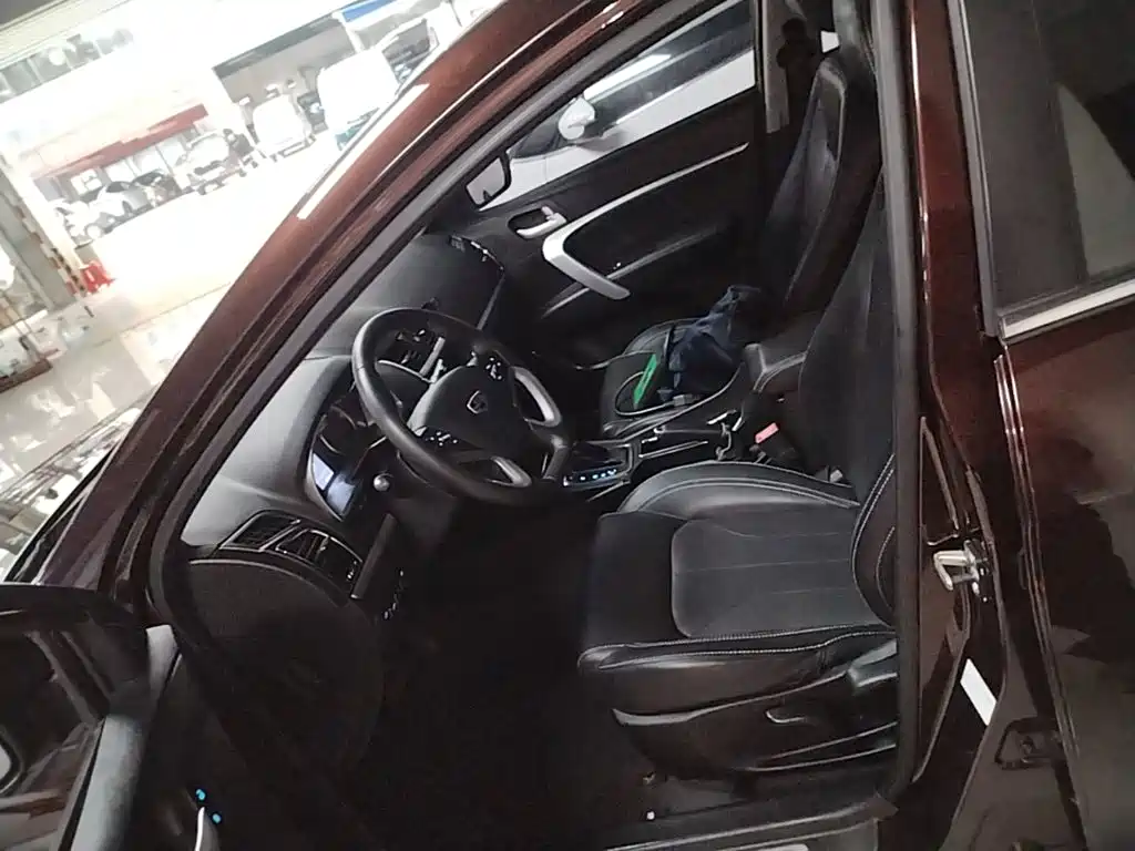 Geely Emgrand — миниатюра 16