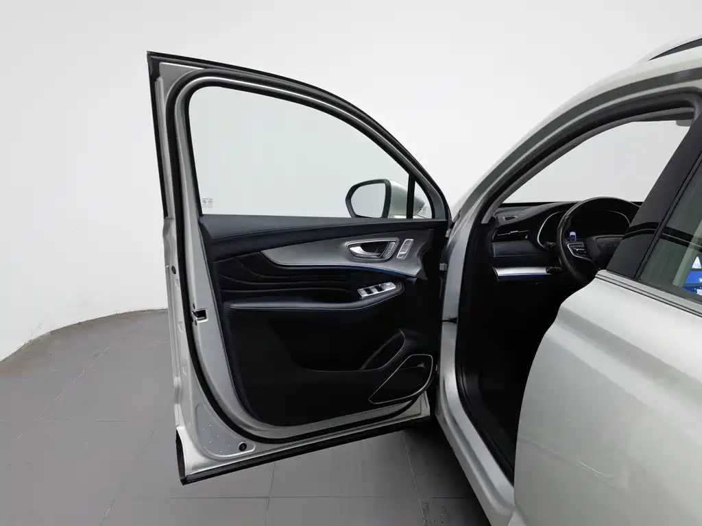 Roewe RX5 MAX — миниатюра 8