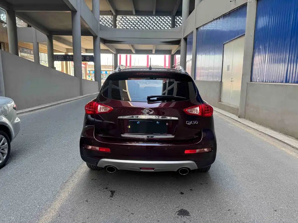 INFINITI QX50