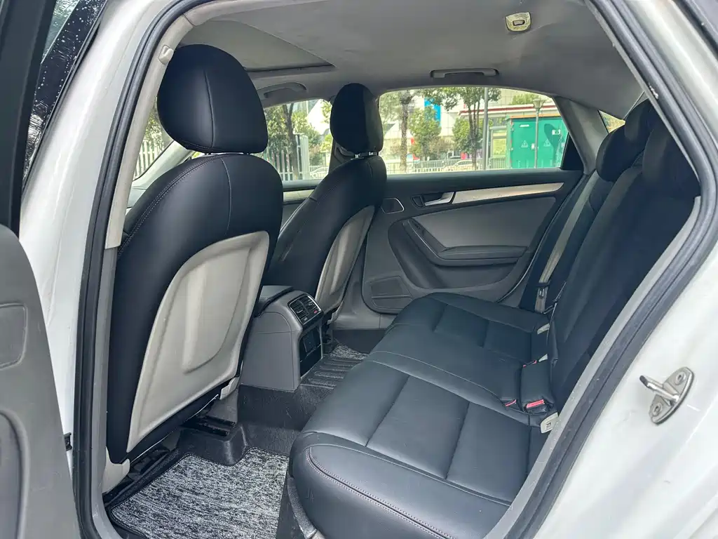 Audi A4L — миниатюра 7