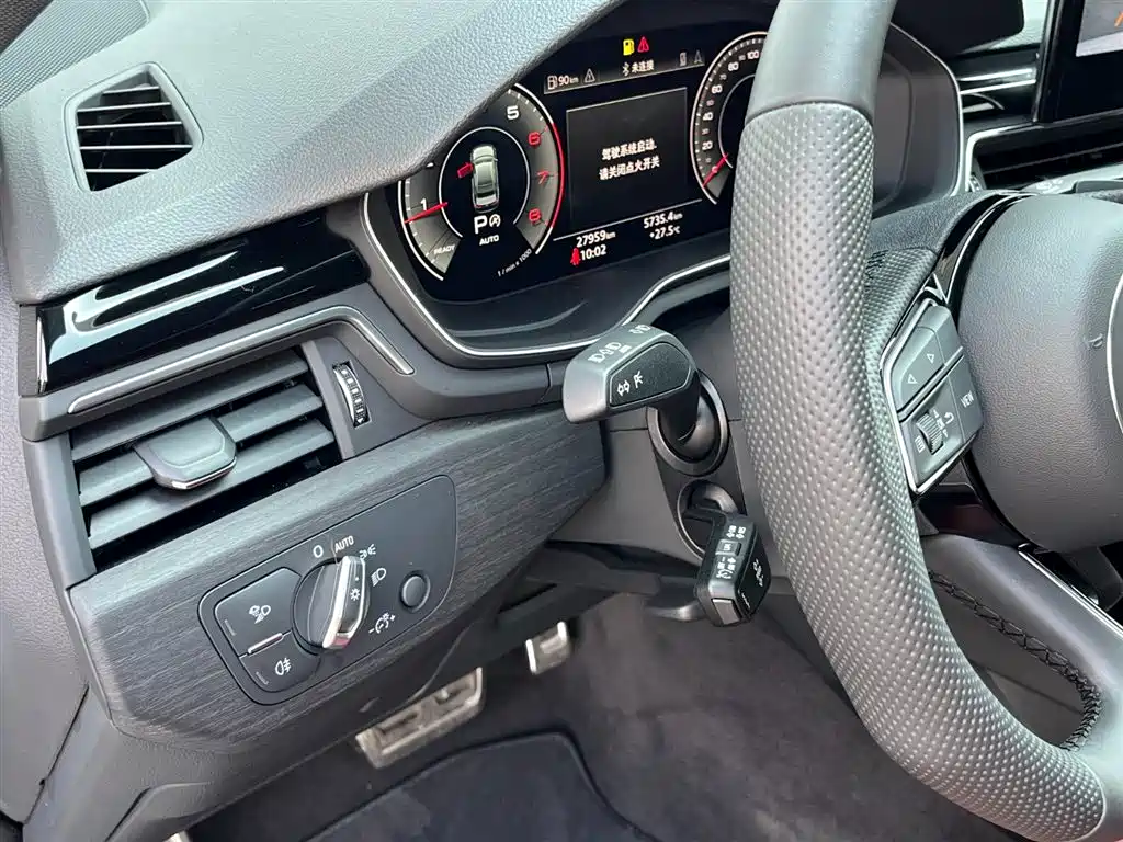Audi A4L — миниатюра 10