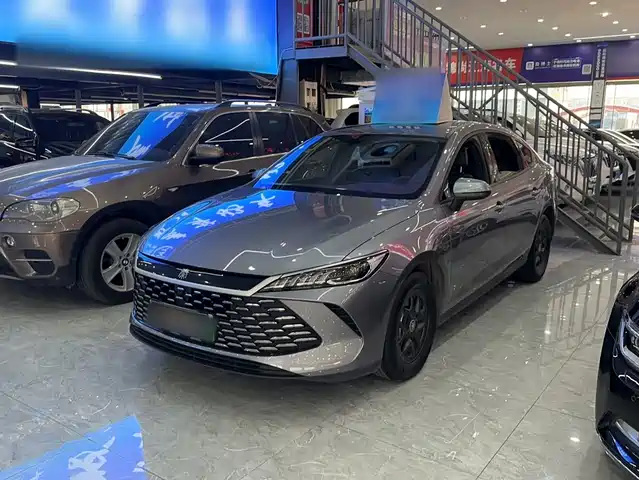2025 BYD Qin