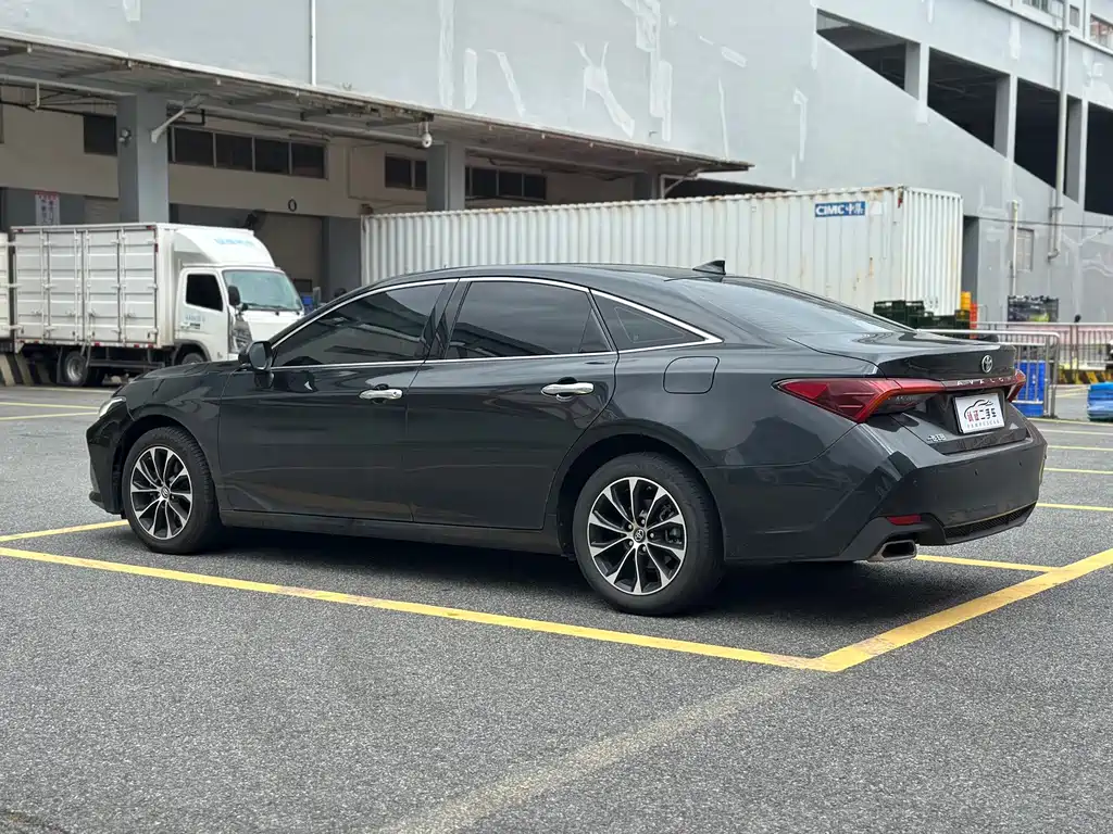 Toyota Avalon — миниатюра 17