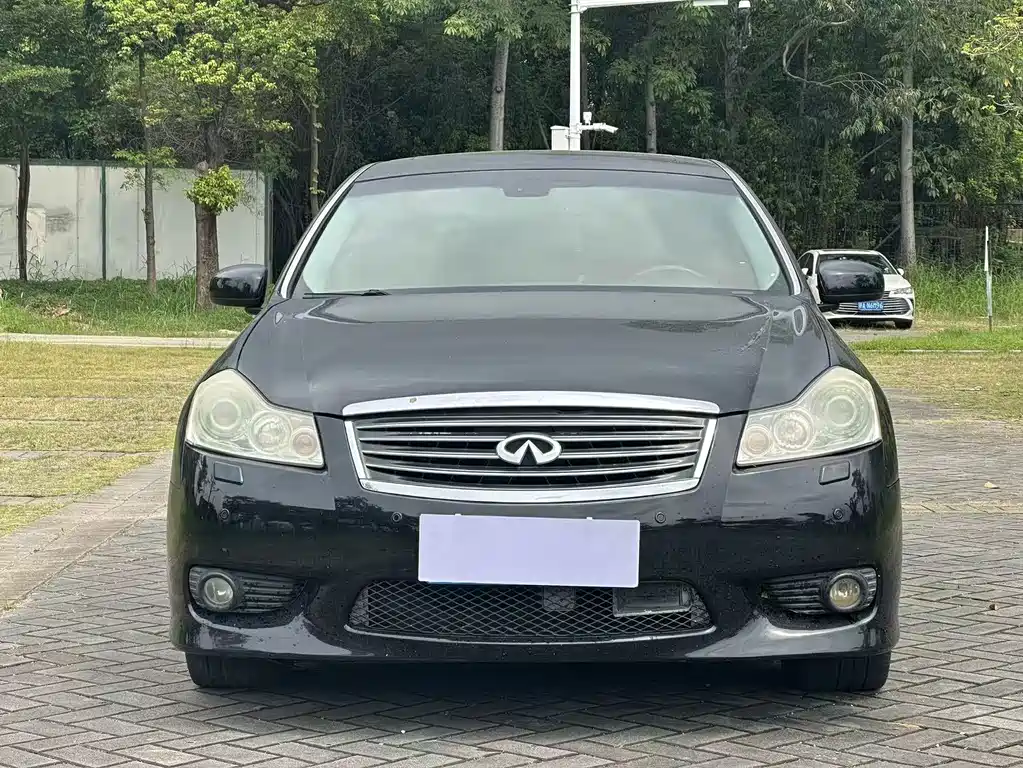 Infiniti M — миниатюра 2
