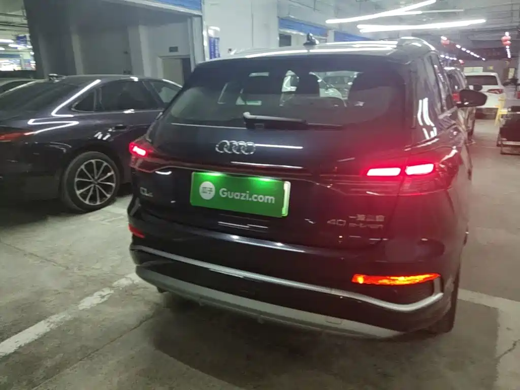 Audi Q4 e-tron — миниатюра 6
