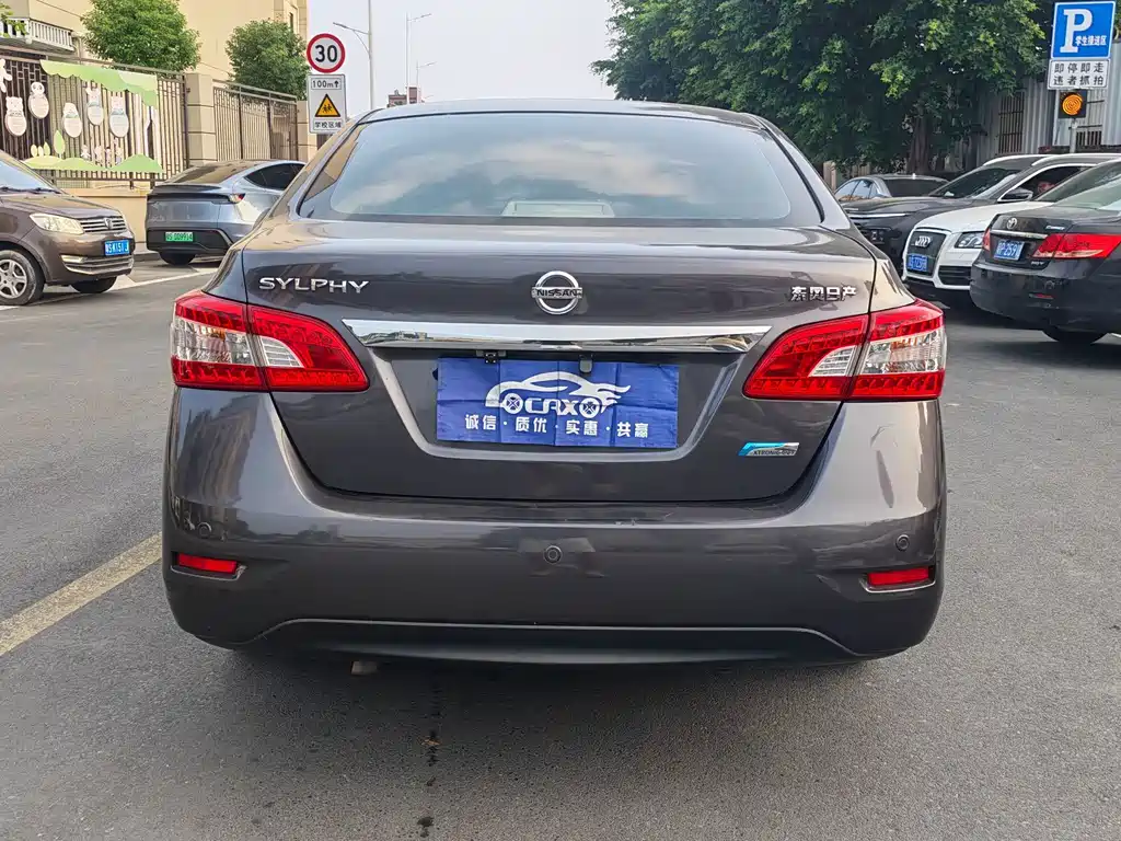 Nissan Sylphy — миниатюра 5