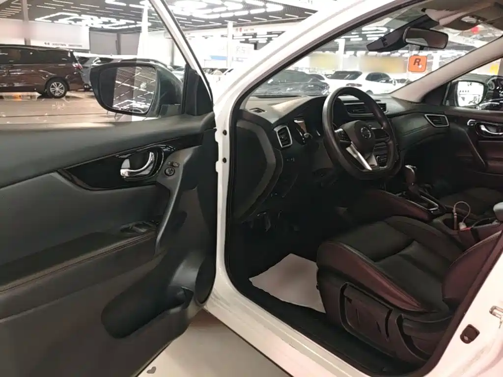Nissan Qashqai — миниатюра 16