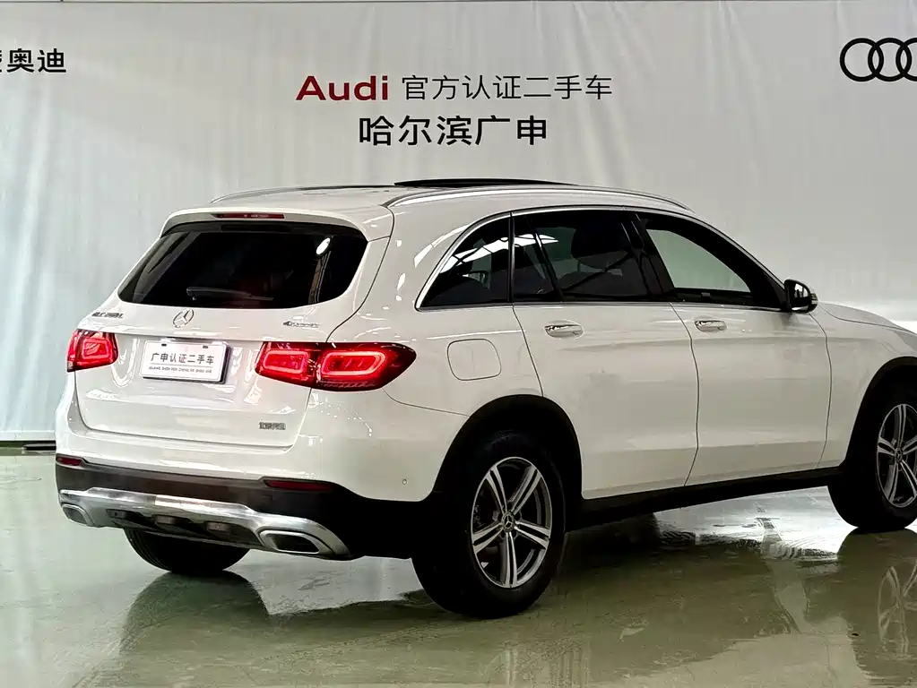 MERCEDES-BENZ GLC