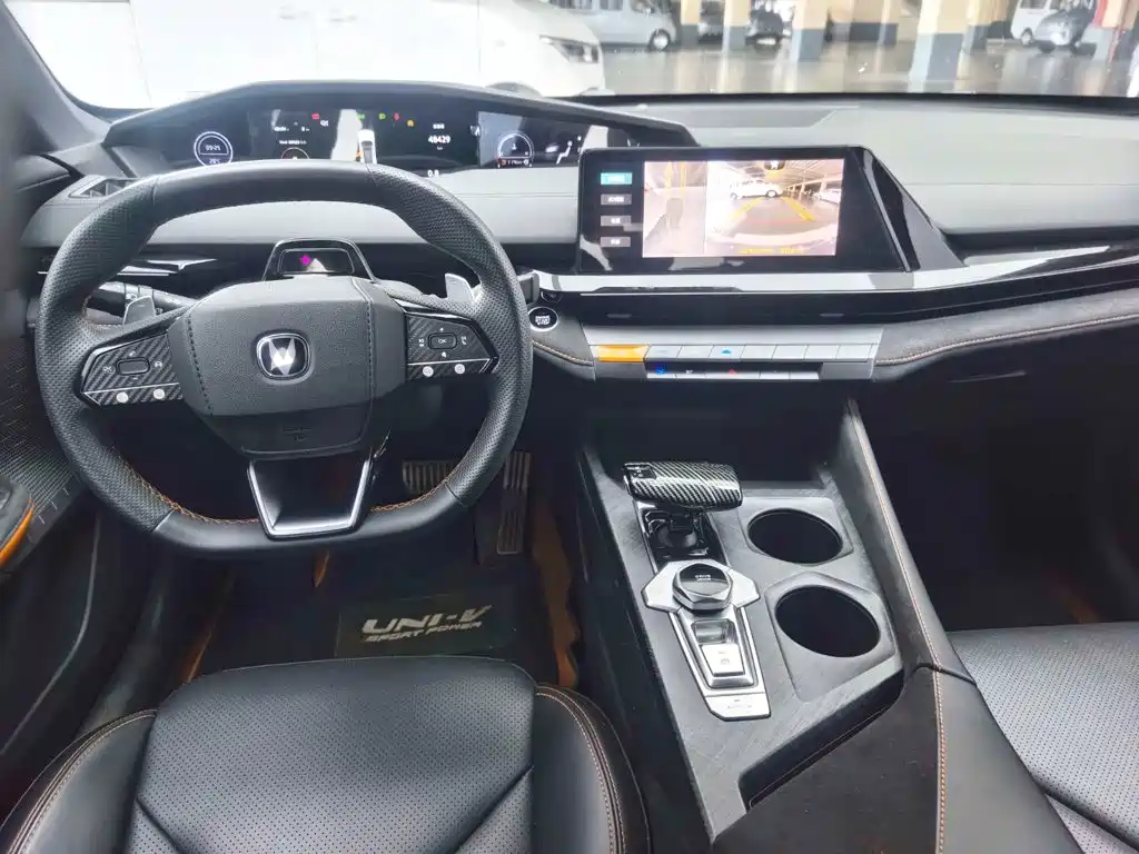 Changan UNI-V — миниатюра 5