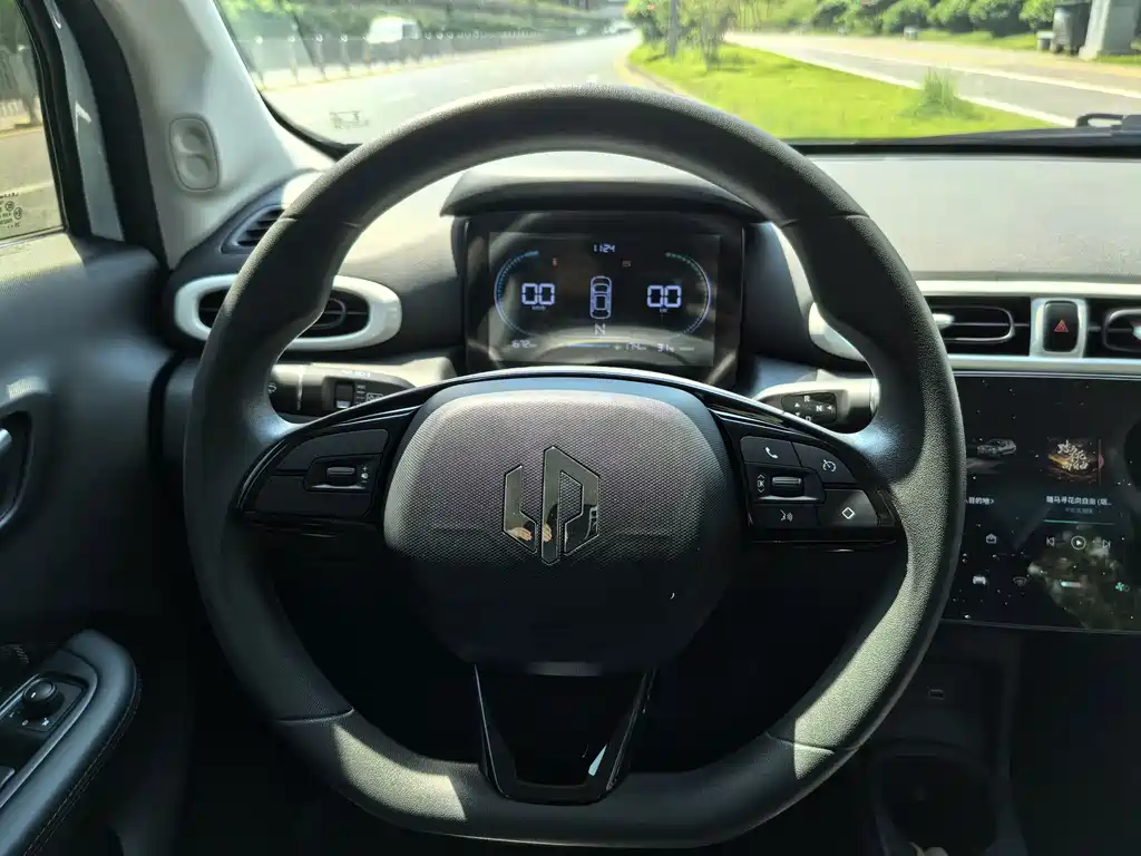 Leapmotor Leapmotor T03 — миниатюра 11