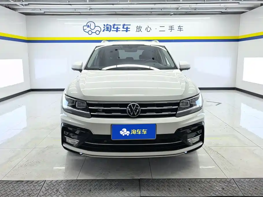 Volkswagen Tiguan L — миниатюра 2