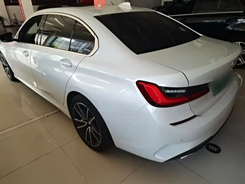 BMW 3 Series — миниатюра 5